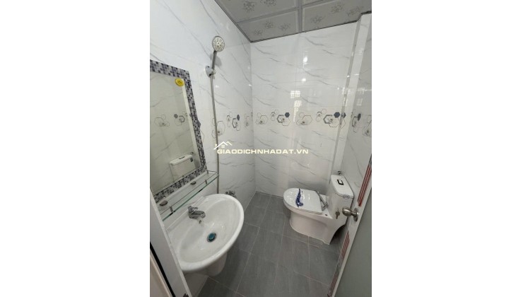 Nhà đẹp ngay Lý Thường Kiệt Q,10-Giá hơn 6 tỷ-hẻm thông nhiều đường-tiện ích xung quanh